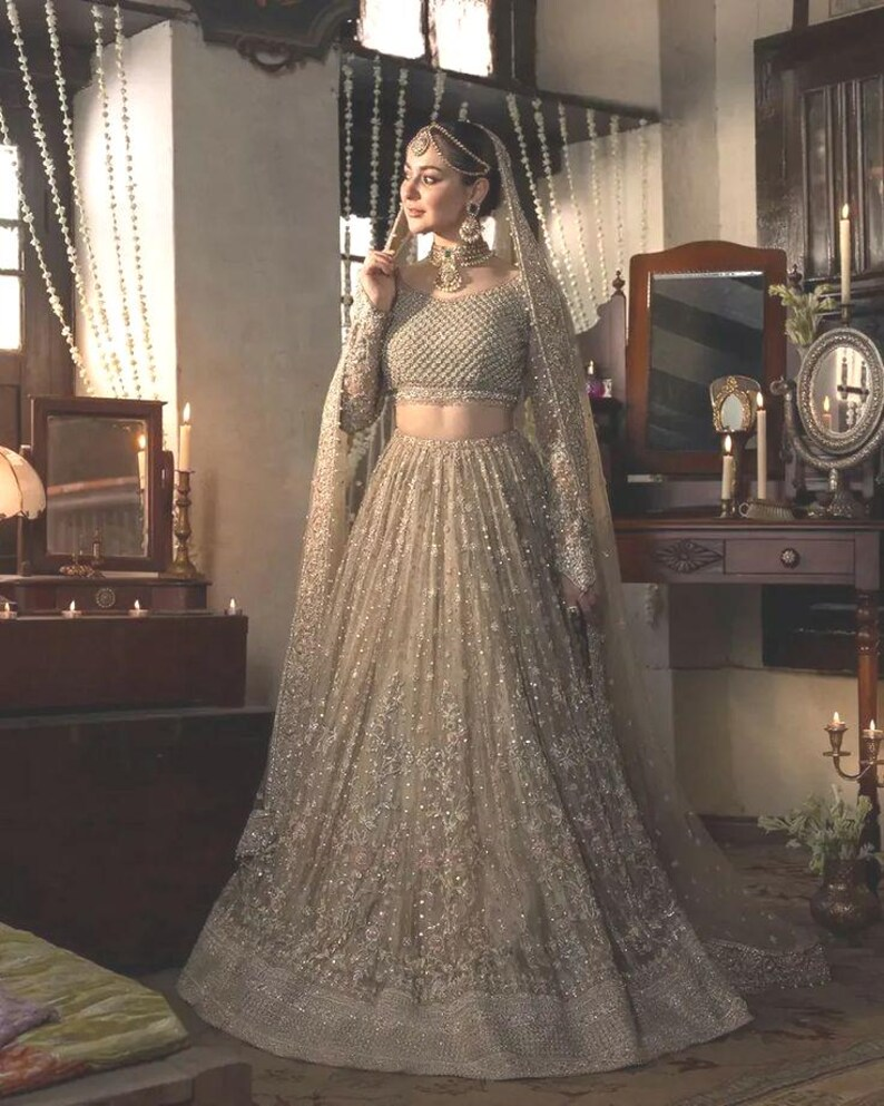 Eastern bridal dress, Long maxi