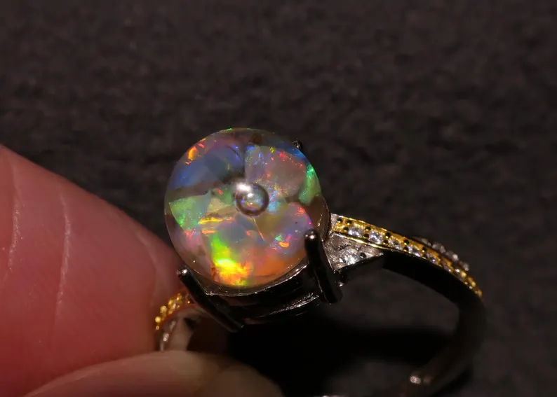 Floating Opal Ring with 3+ carats Gem grade Lightning Ridge crystal opal. Solid 925 Sterling silver Multicolor ring with adjustable band - Image 3