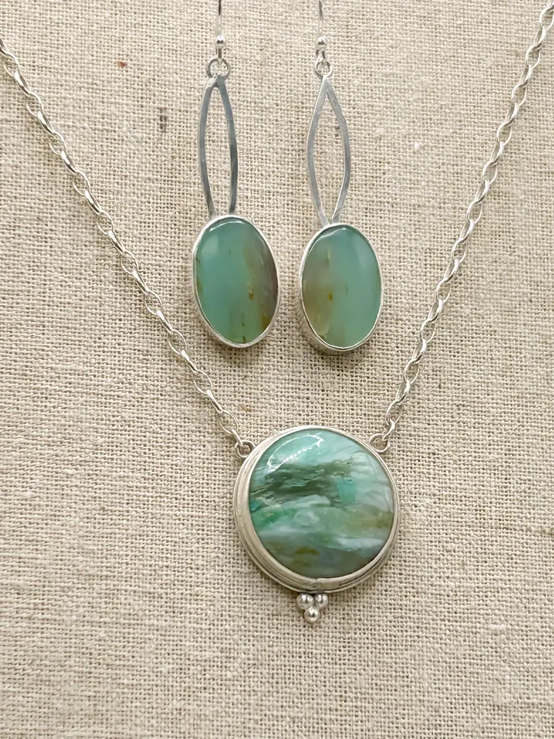 ABSOLUTELY GORGEOUS Peruvian Opal Necklace and Earrings!!!